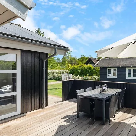 Merrit - 280m From The Sea By Interhome Humble